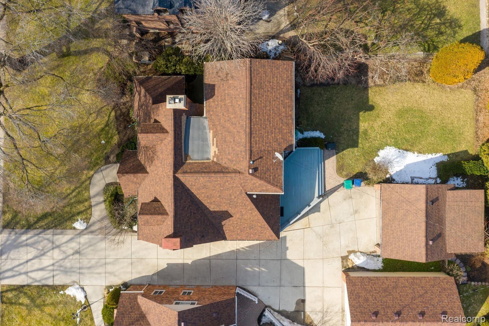 518 Barrington Road Grosse Pointe, MI 48230 - Photo 56 of 63 62_DJI_01162HDR_mls.jpg
