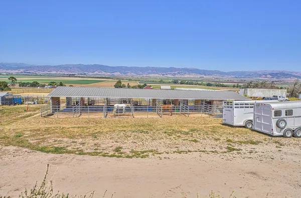 $3,695,000 | 844 River Road, Salinas, CA 93908