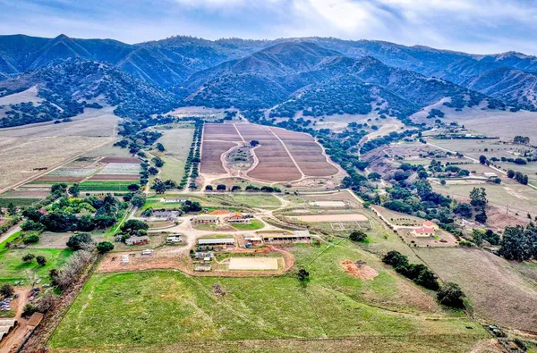 $3,695,000 | 844 River Road, Salinas, CA 93908