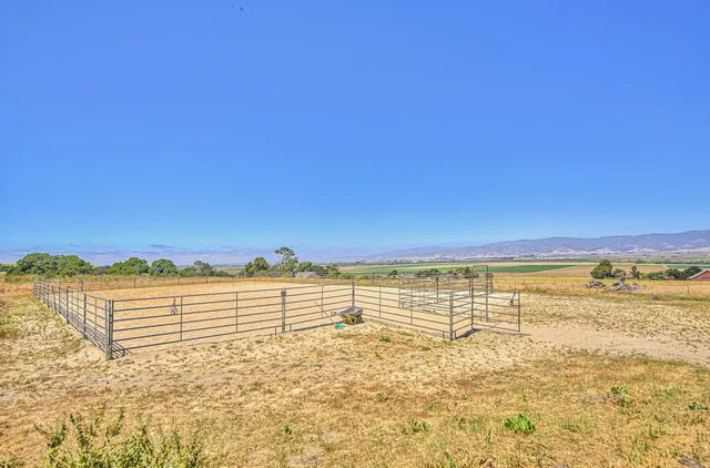 $4,925,000 | 844 River Road, Salinas, CA 93908