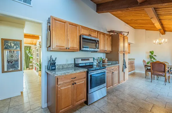 $3,695,000 | 844 River Road, Salinas, CA 93908