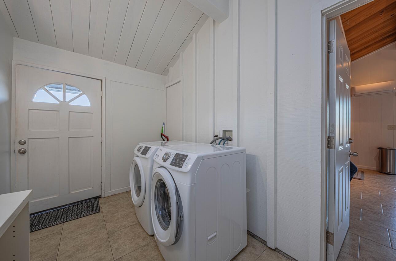 844 River Road Salinas, CA 93908 - Photo 57 of 77 a utility room with dryer and washer
