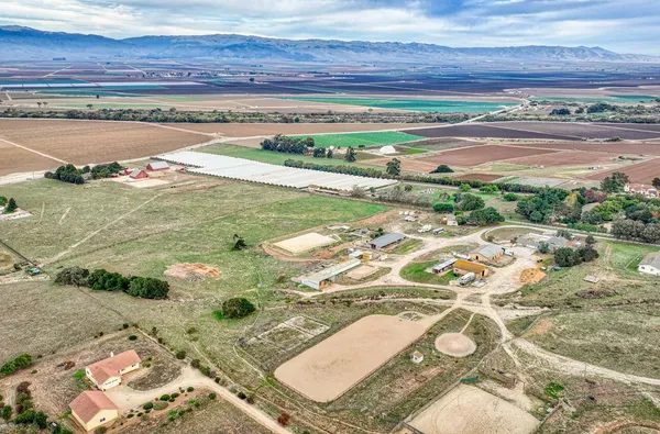 $3,695,000 | 844 River Road, Salinas, CA 93908