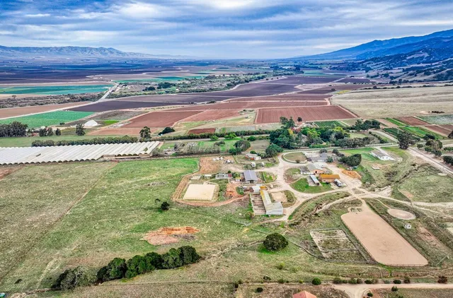 $4,925,000 | 844 River Road, Salinas, CA 93908