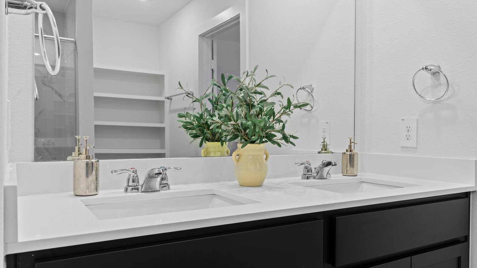 6115 Cherry Mdws Street Rosenberg, TX 77469 - Photo 30 of 45 *Images and 3D tour are for illustration only and options may vary from home as built.