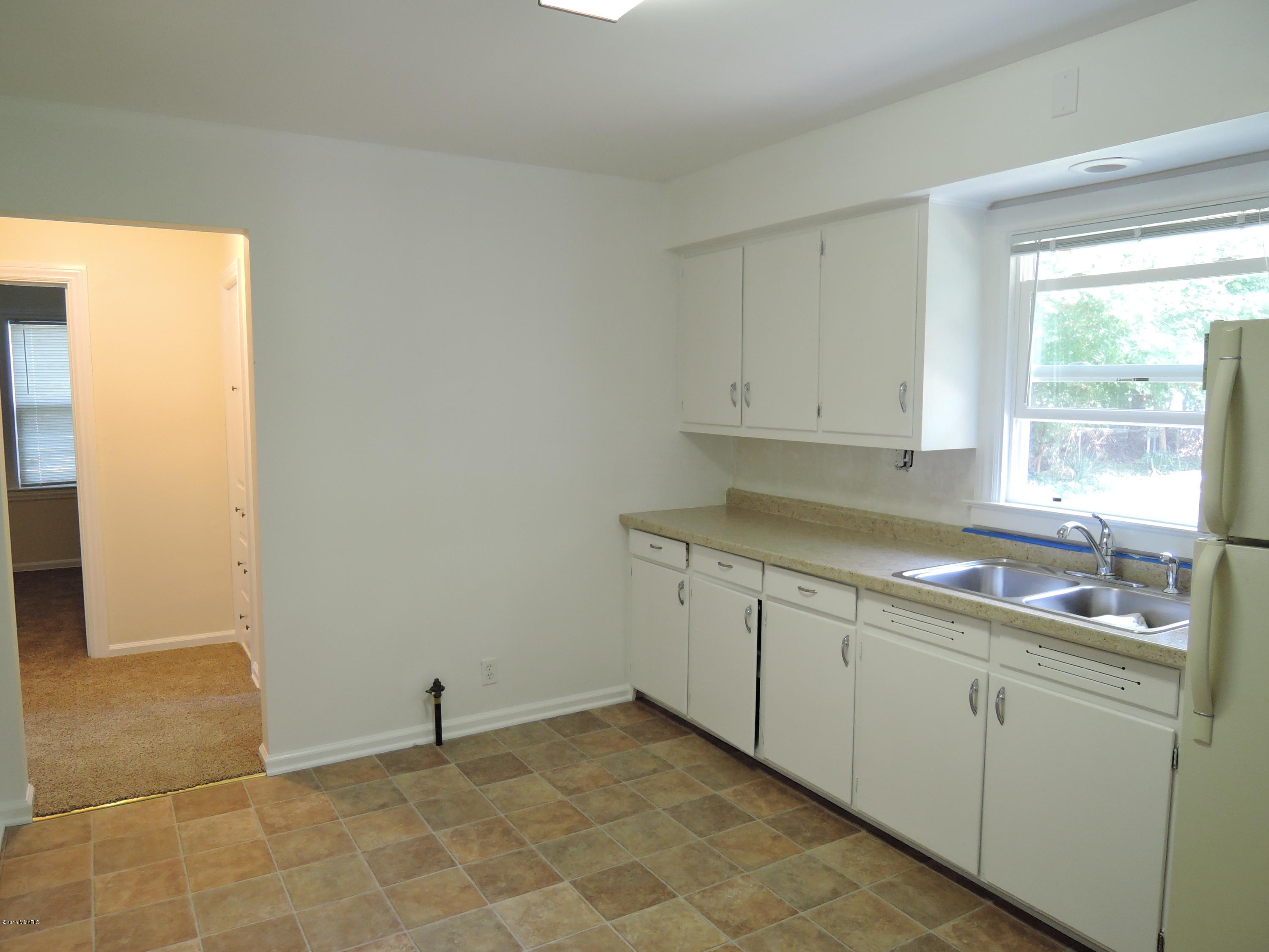 3104 Random Road Kalamazoo, MI 49004 - Photo 12 of 23 3104 Random Road