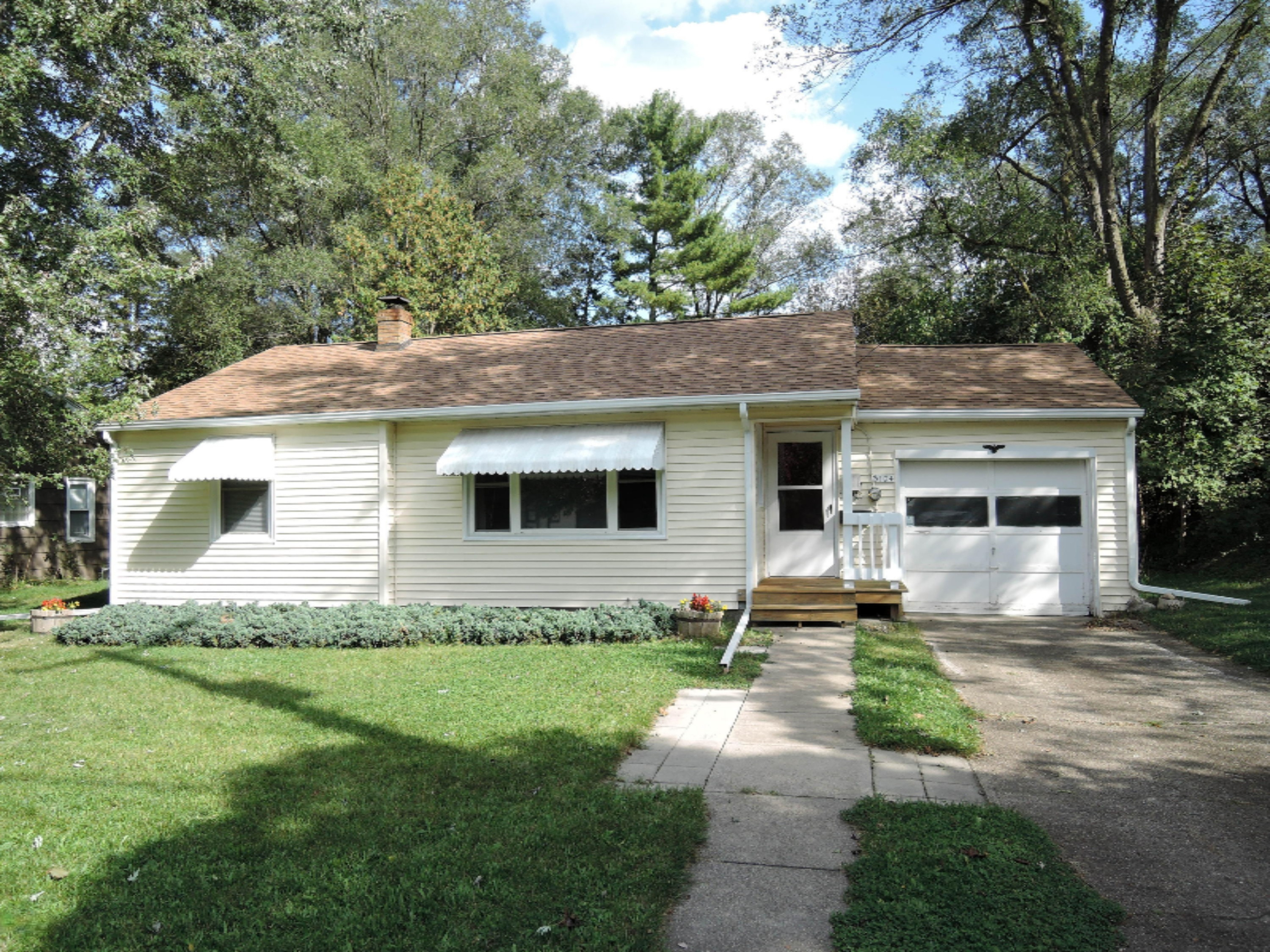 3104 Random Road Kalamazoo, MI 49004 - Photo 3 of 23 3104 Random Road