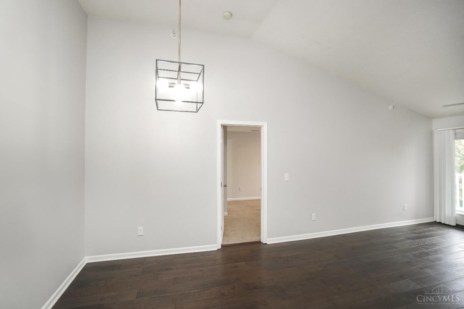 3408 North Bend Road, Unit 11 Cincinnati, OH 45247 - Photo 16 of 38 Gallery Image 16