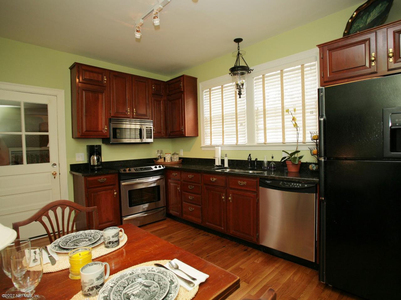 2419 Pineridge Road Jacksonville, FL 32207 - Photo 7 of 21 Kitchen