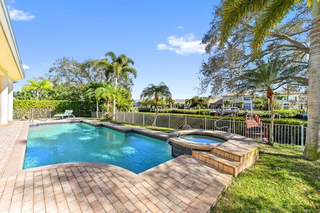 $3,350,000 | 8817 Southeast Compass Island Way, Jupiter, FL 33458