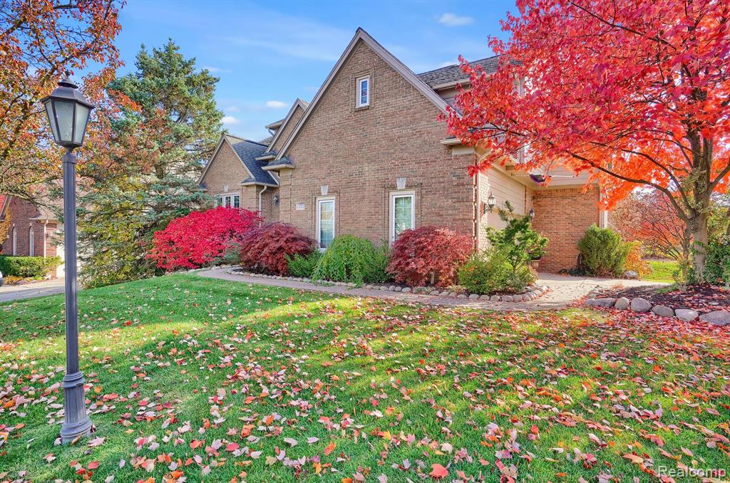3393 Seminole Court Rochester Hills, MI 48309 - Photo 4 of 61