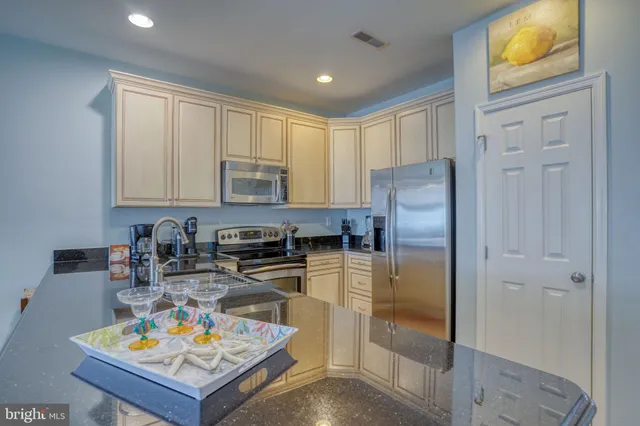 $389,000 | 17432 Slipper Shell Way, Unit 22, Lewes, DE 19958