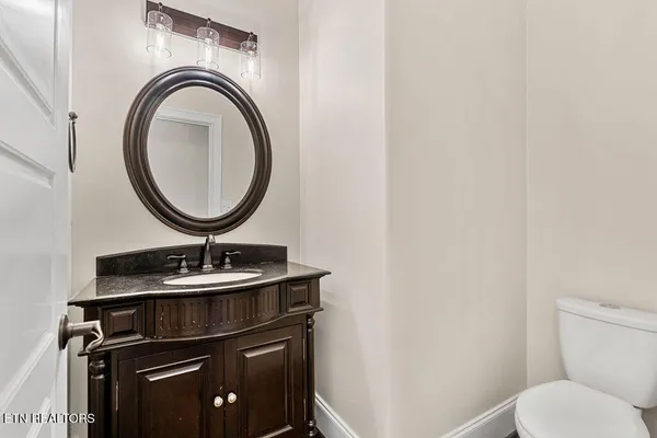 $769,900 | 239 Cool Springs Boulevard, Knoxville, TN 37934