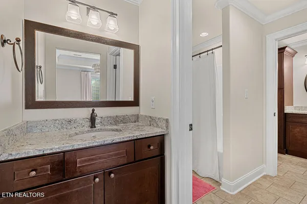 $769,900 | 239 Cool Springs Boulevard, Knoxville, TN 37934