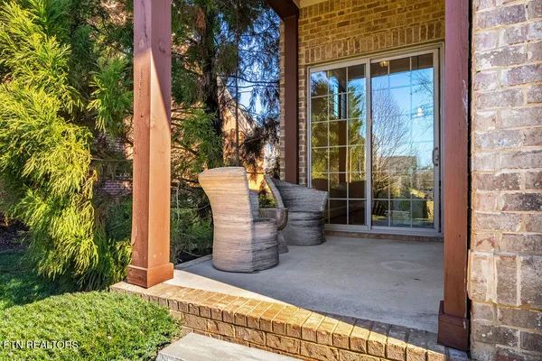 $769,900 | 239 Cool Springs Boulevard, Knoxville, TN 37934