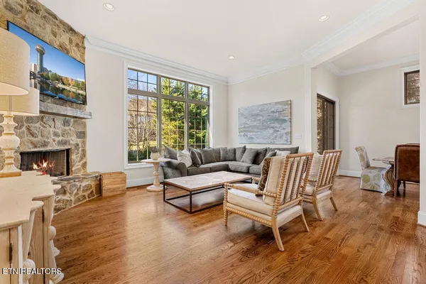 $769,900 | 239 Cool Springs Boulevard, Knoxville, TN 37934