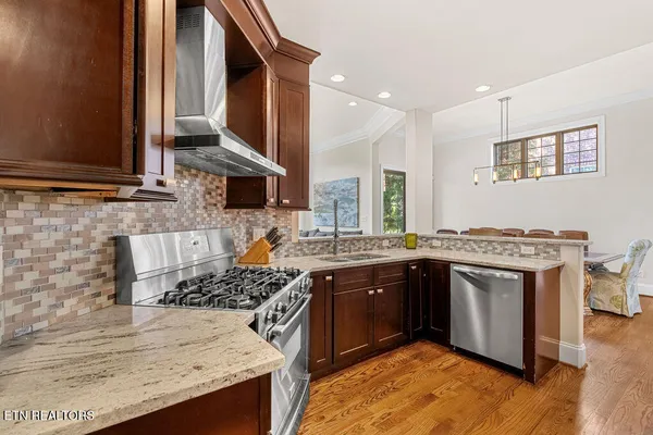 $769,900 | 239 Cool Springs Boulevard, Knoxville, TN 37934