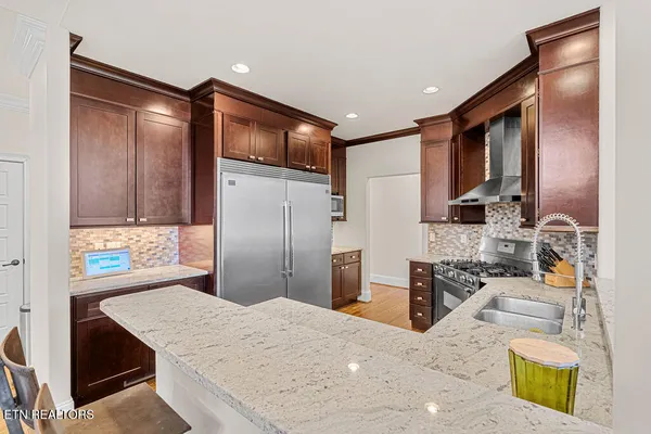 $769,900 | 239 Cool Springs Boulevard, Knoxville, TN 37934