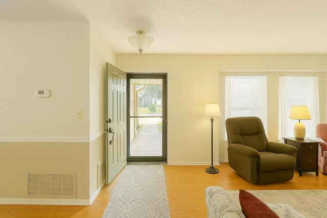 $305,000 | 807 Holbrook Circle, Fort Walton Beach, FL 32547