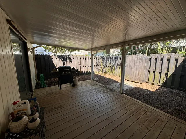 $305,000 | 807 Holbrook Circle, Fort Walton Beach, FL 32547