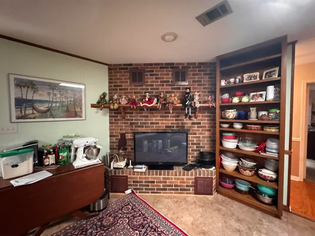 $305,000 | 807 Holbrook Circle, Fort Walton Beach, FL 32547