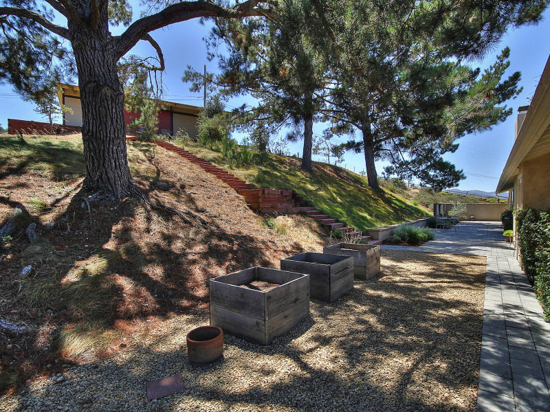 1760-1762 Viborg Road Solvang, CA 93463 - Photo 16 of 23 3-1