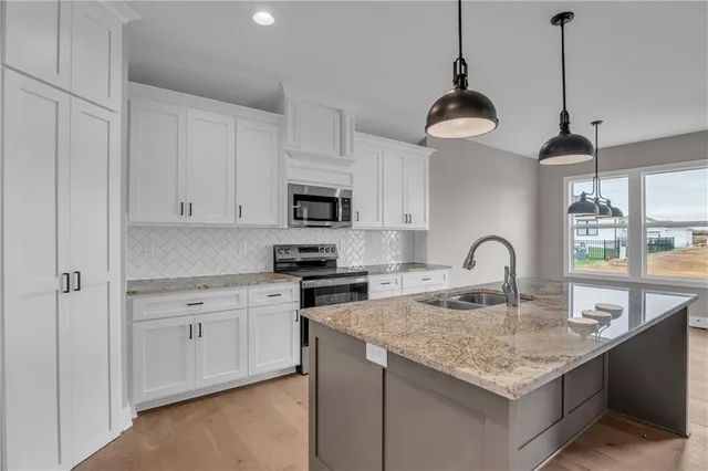 $543,315 | 19326 South Skyview Lane, Spring Hill, KS 66083