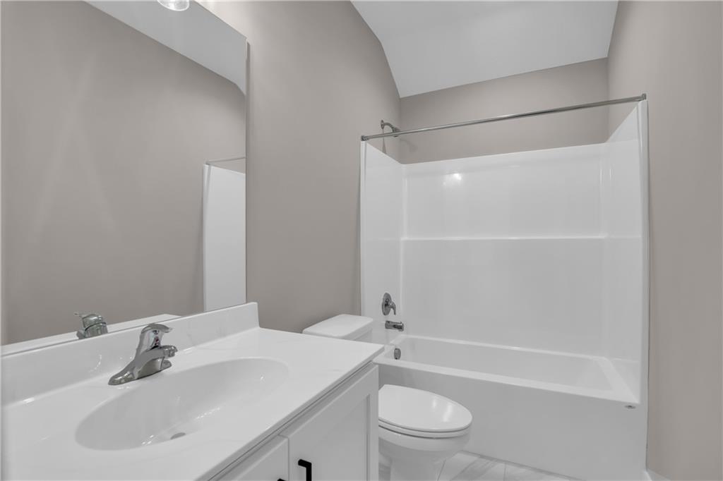 19326 South Skyview Lane Spring Hill, KS 66083 - Photo 26 of 38