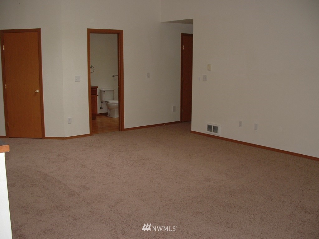 1859 Little Hanaford Road Centralia, WA 98531 - Photo 7 of 13 Gallery Image 7