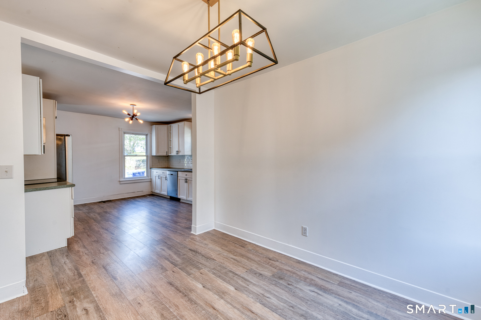 84 Jackson Street Torrington, CT 06790 - Photo 14 of 40 Dining Room