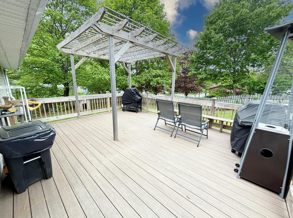 24 Mitchell Street Lewiston, ME 04240 - Photo 4 of 49 4. 24 Mitchell Street