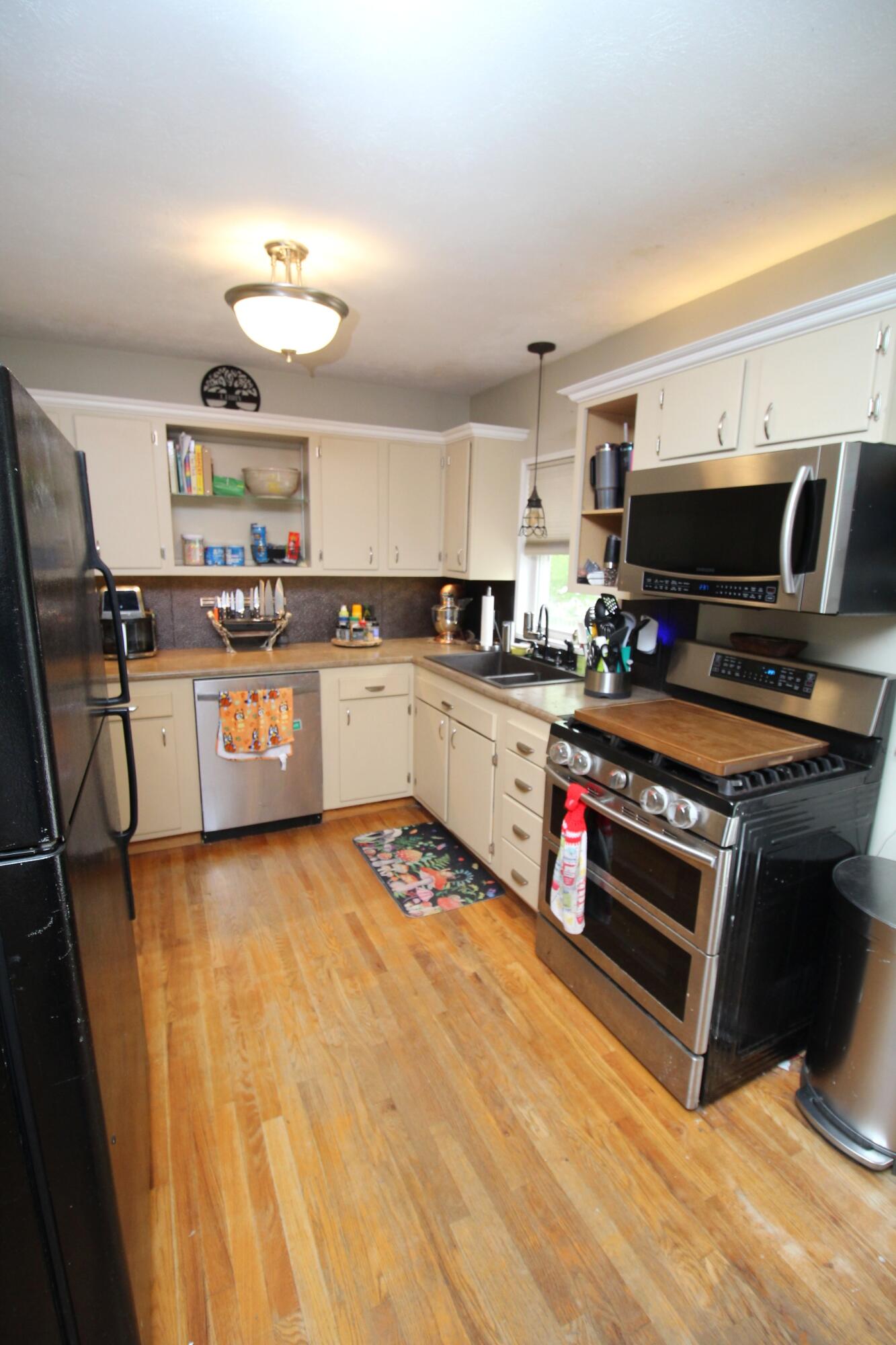 24 Mitchell Street Lewiston, ME 04240 - Photo 5 of 49 5. Kitchen