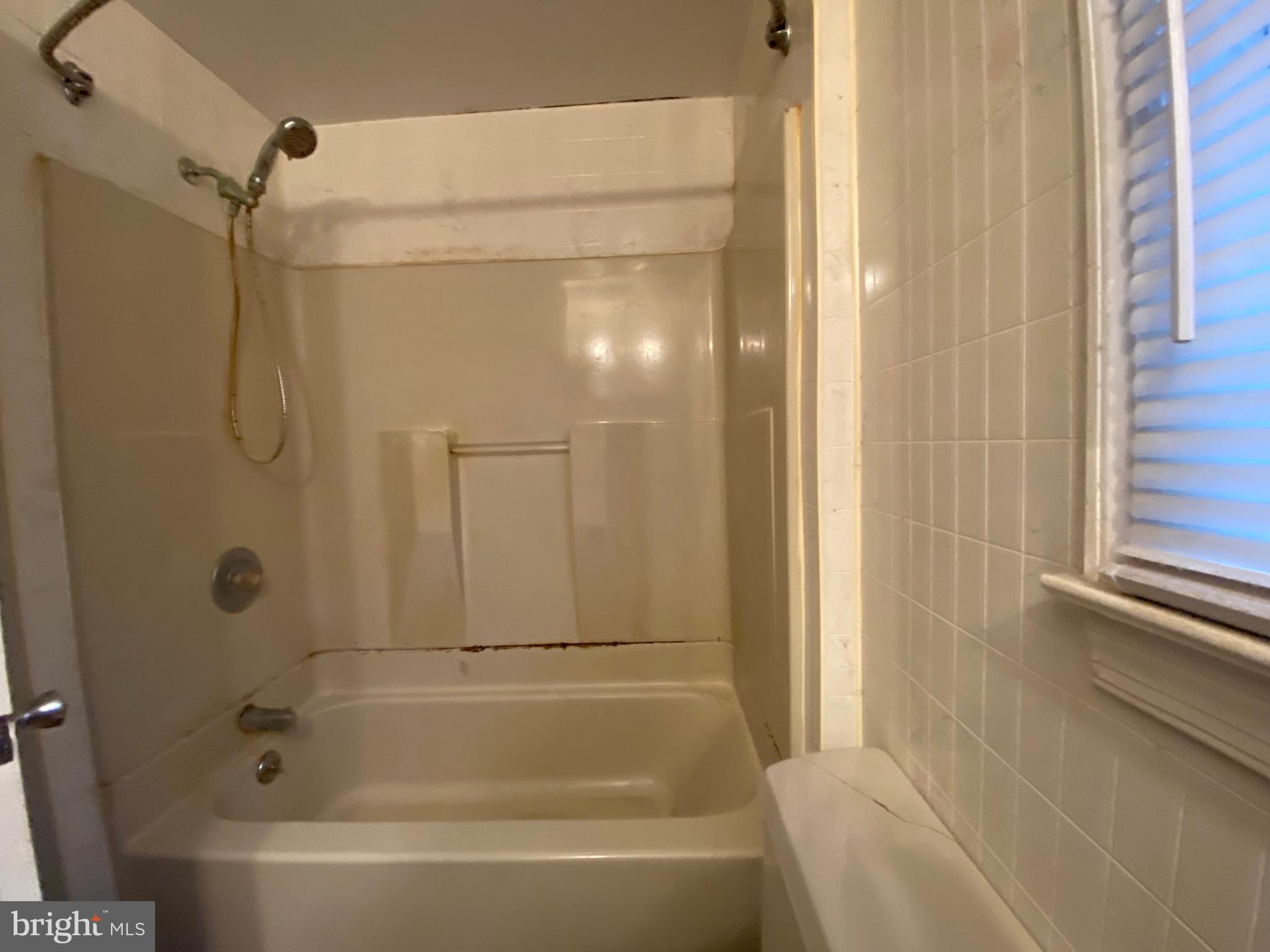213 Deptford Road Glassboro, NJ 08028 - Photo 14 of 17
