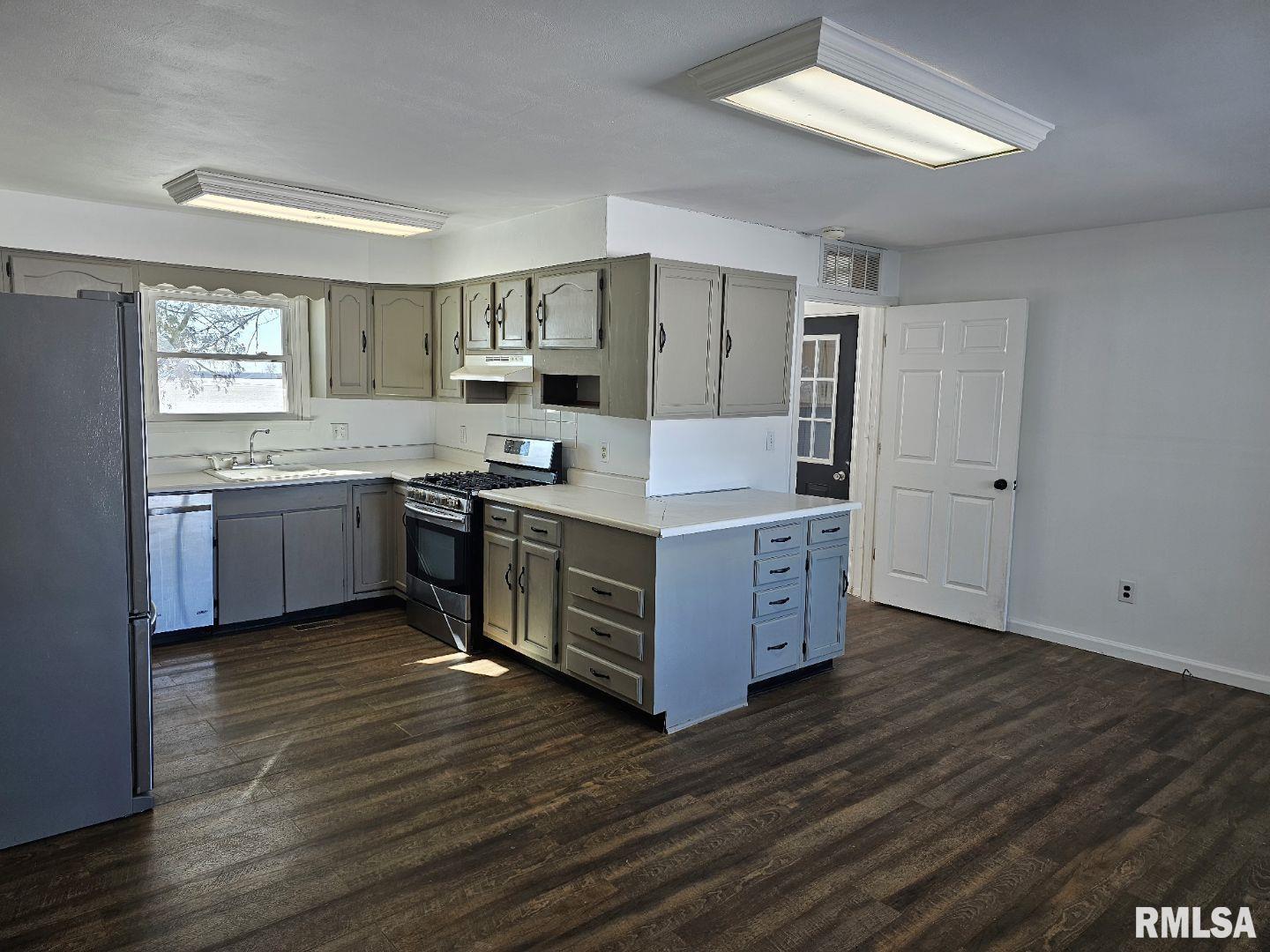 1382 Stacey Road Richview, IL 62877 - Photo 19 of 31