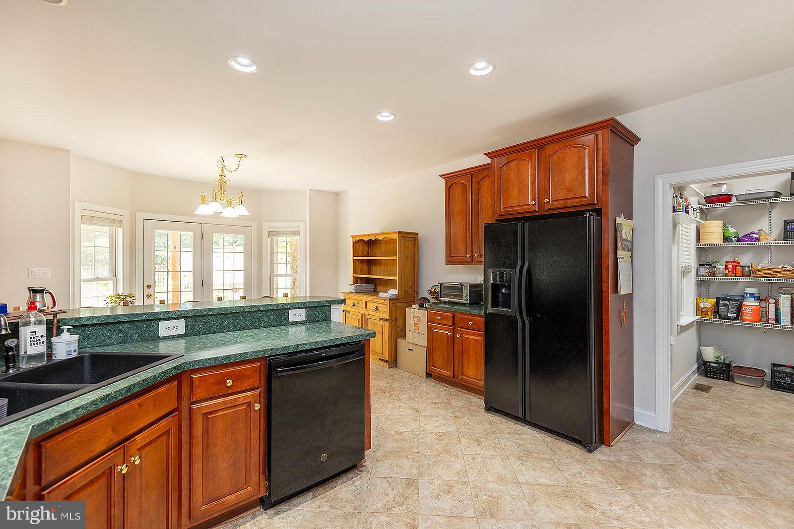 138 Travis Court Winchester, VA 22602 - Photo 11 of 46