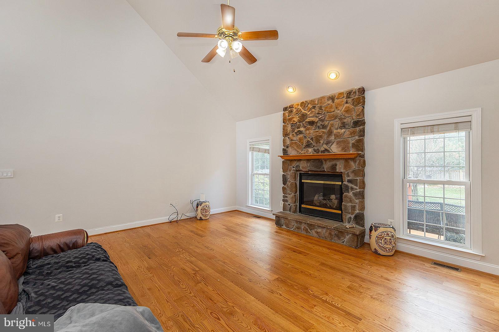 138 Travis Court Winchester, VA 22602 - Photo 4 of 46