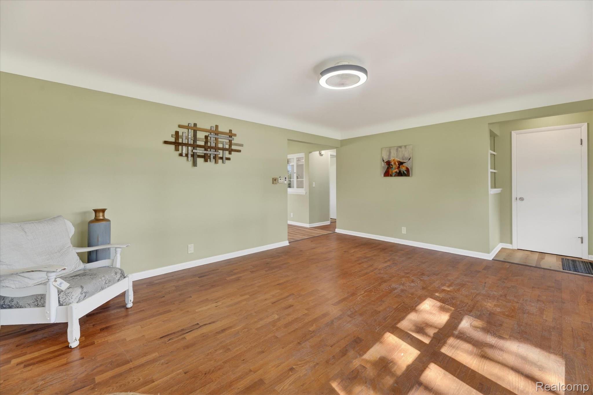 2250 Montague Road Davison, MI 48423 - Photo 10 of 45 11-2250-Montague-Rd-WindowStill.jpg