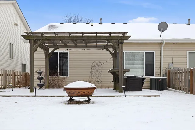 $265,000 | 21238 Edison Lane, Plainfield, IL 60544