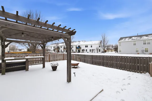 $265,000 | 21238 Edison Lane, Plainfield, IL 60544