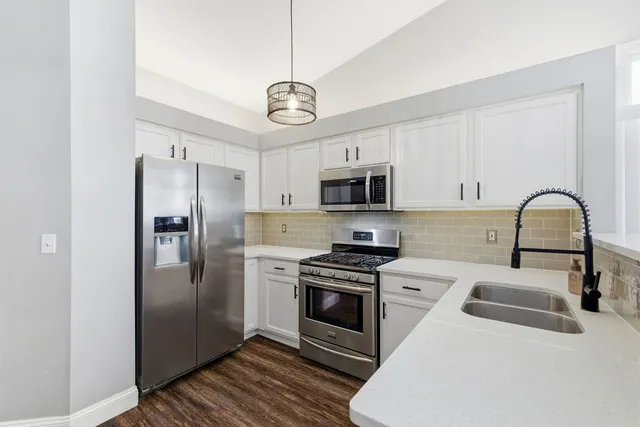 $265,000 | 21238 Edison Lane, Plainfield, IL 60544