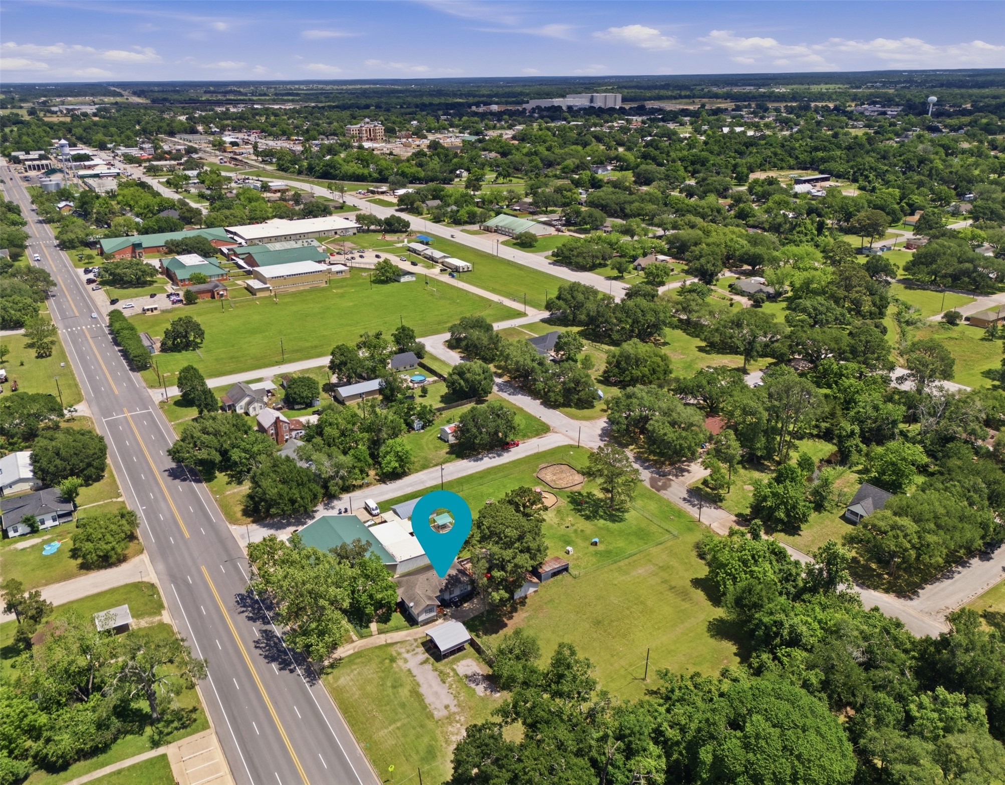 1726 13th Street Hempstead, TX 77445 - Photo 34 of 40 a view of a lush green field