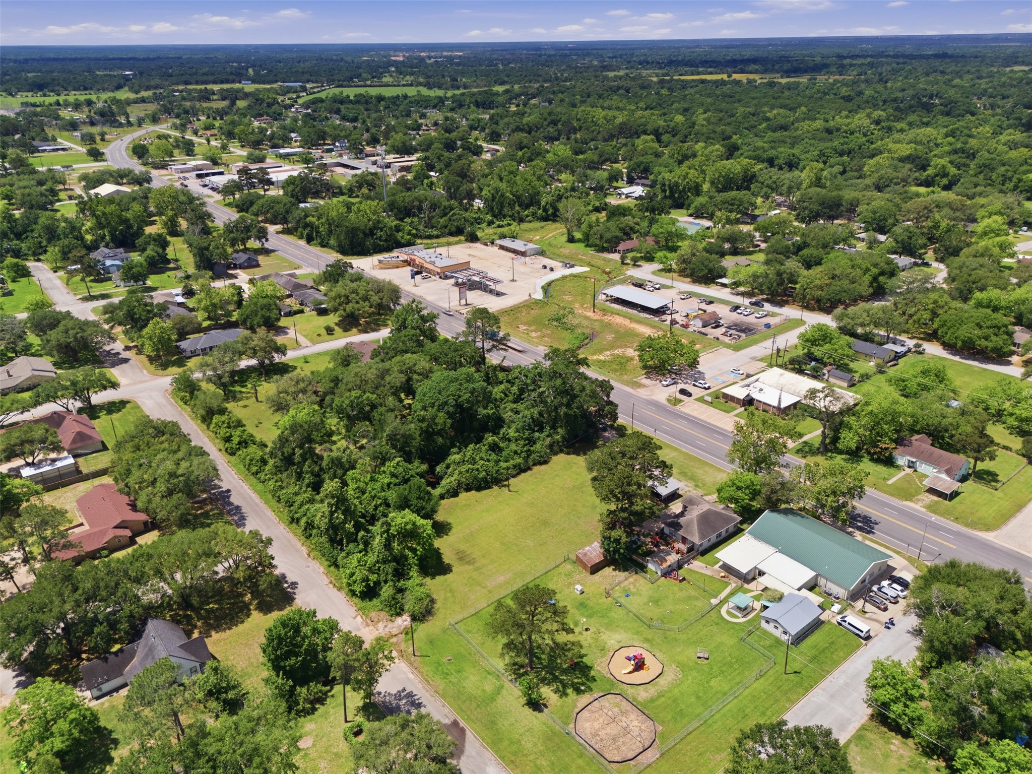 1726 13th Street Hempstead, TX 77445 - Photo 35 of 40 a view of a city