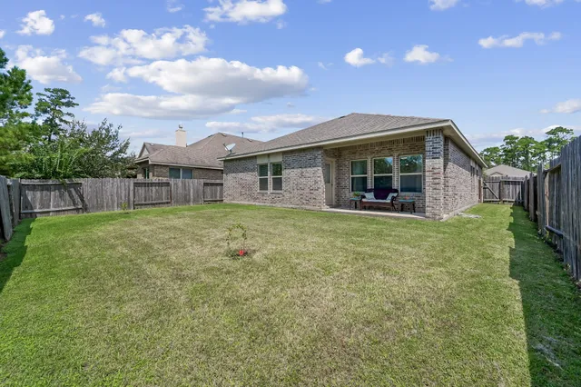 $325,000 | 12270 Little Blue Heron Lane, Conroe, TX 77304