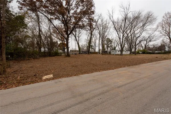$26,400 | Lot 33 Meremac Avenue, Pacific, MO 63069