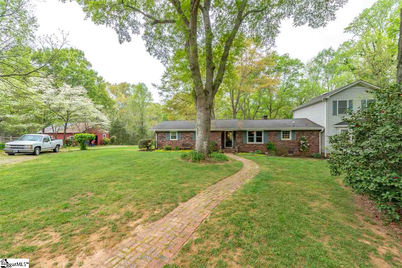 253 McCall Road Simpsonville, SC 29680 - Photo 1 of 36 Gallery Image 1