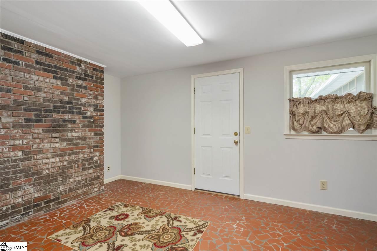 253 McCall Road Simpsonville, SC 29680 - Photo 20 of 36 Gallery Image 20