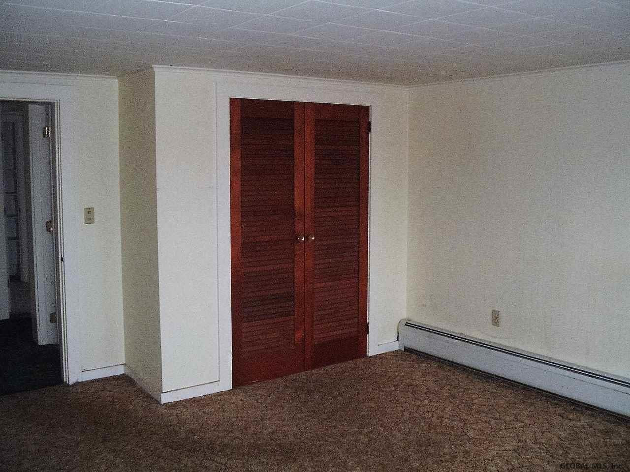 27 Tompkins Road Coeymans, NY 12046 - Photo 6 of 11 Photo 6