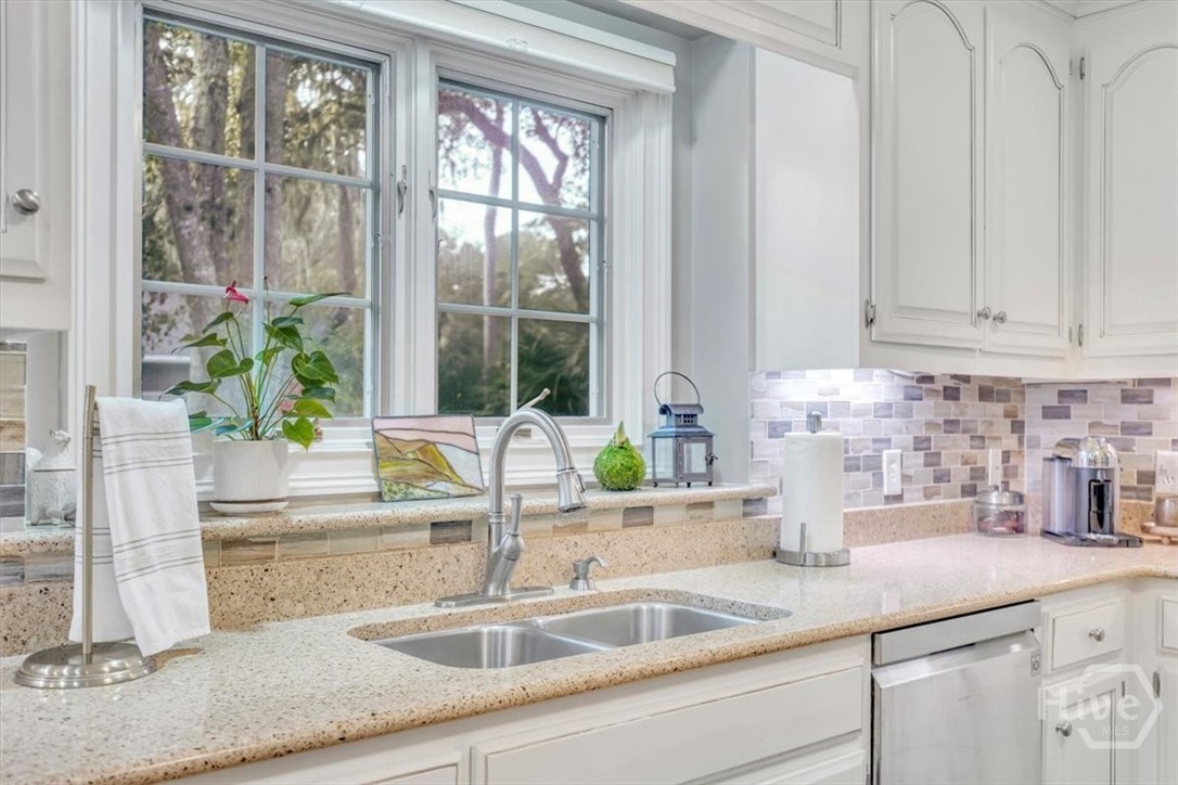 7 Gossamer Lane Savannah, GA 31411 - Photo 21 of 56