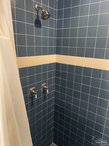 $575,000 | 101 Seamarge Circle, Pensacola, FL 32507