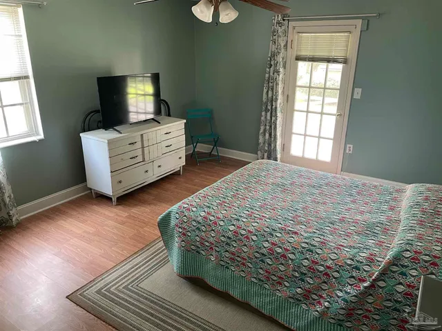 $575,000 | 101 Seamarge Circle, Pensacola, FL 32507